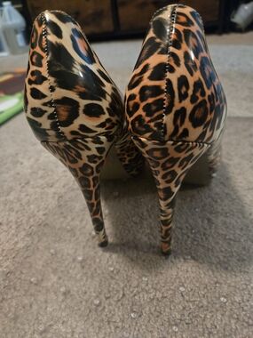 Leopard Print Stiletto Pumps - Black/Brown